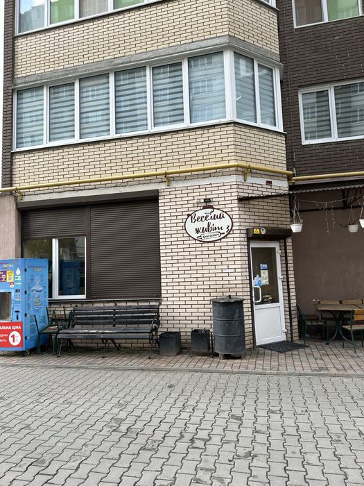 Готовий бізнес,продуктовий магазин-кафе.