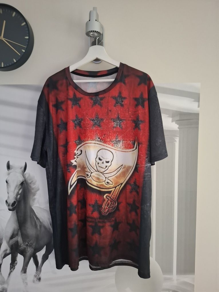 Dwie koszulki cyfrowy nadruk piracki wzór flag stan idealny XL-XXL