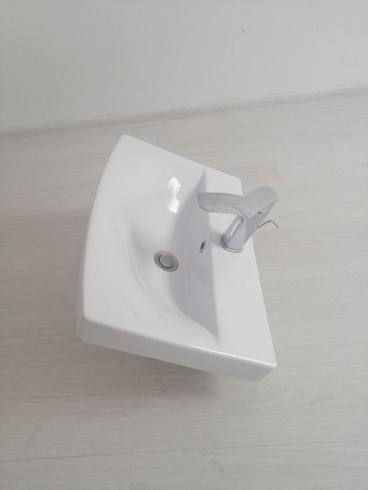Umywalka 60 jak nowa