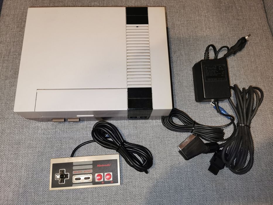 Konsola NINTENDO NES PAL (europejska) w pełni sprawna SKLEP Ursus