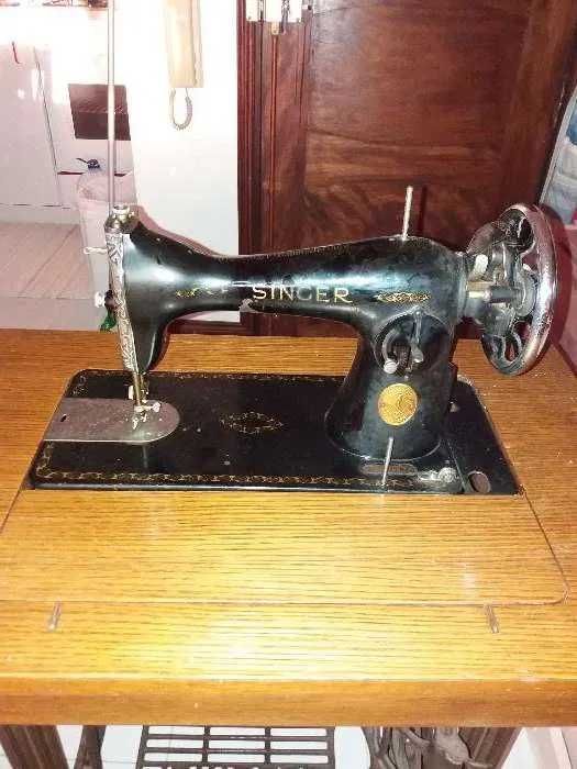Vende-se máquina de costura singer de 1946