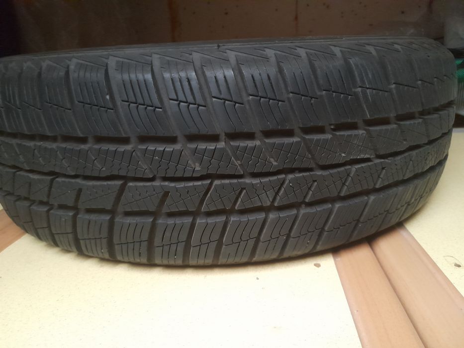 OKAZJA! Prawie Nowy Komplet Opon Zimowych 185/60 R15 Barum POLARIS