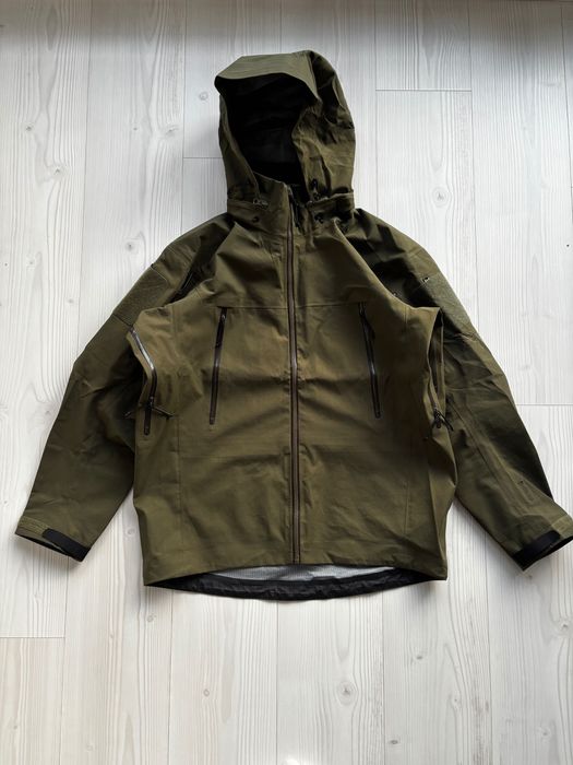 Arc'teryx LEAF Alpha Jacket