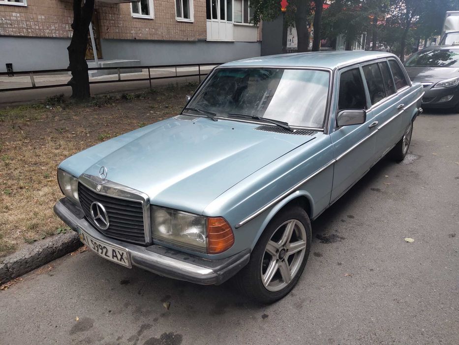 Mercedes-Benz W123 Lang (лимузин) 1978 240D, Обмен