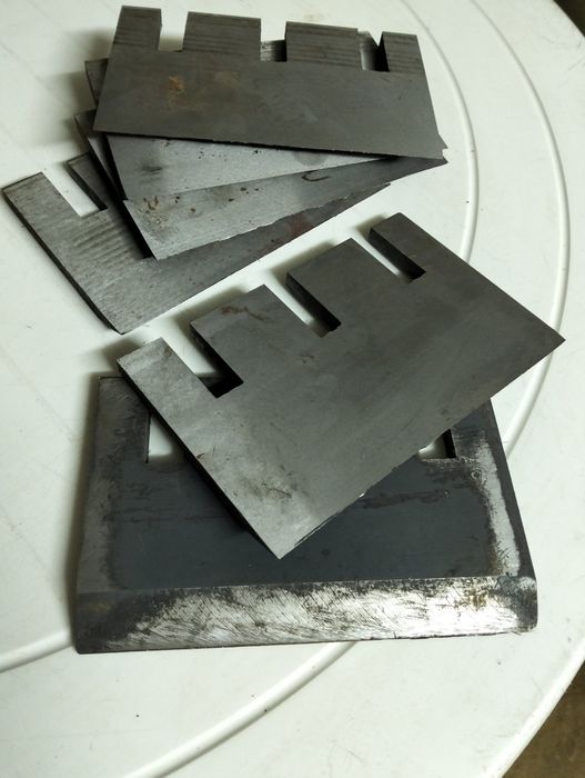 Комплект ножів для подрібнювача гілок вісім штук