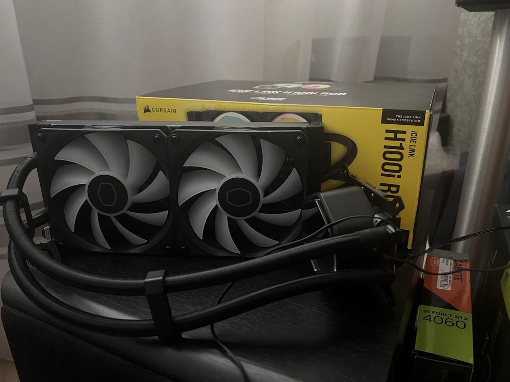 система рідинного охолодження Cooler MasterLiquid 240 Core ll ARGB