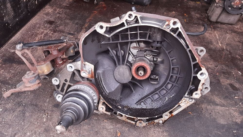 Skrzynia biegów F17W419 opel 1.8 16V