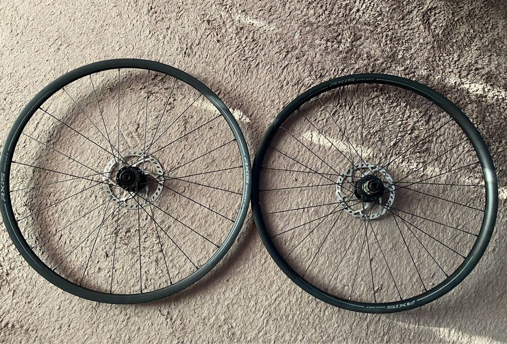 Колесо переднє Specialized Axis