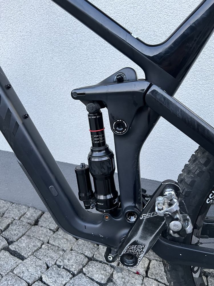 Canyon strive carbon