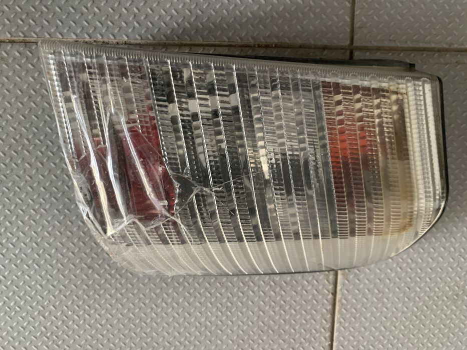 Farol traseiro esquerdo microcar mc campus