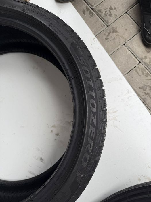 Opony zimowe pirelli 225/40R19