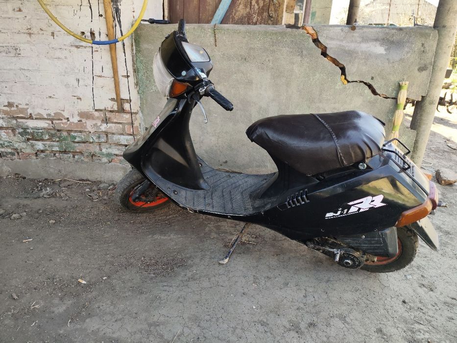 Мопед Хонда діджей r1