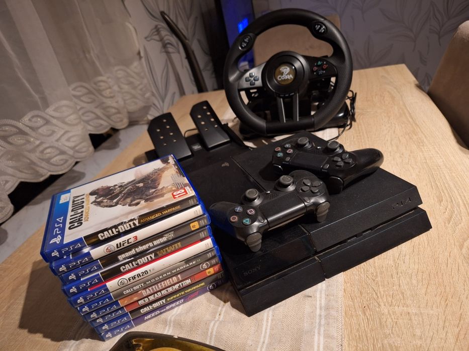 PS4 slim (1TB) z 10 grami + 2 pady - gotowy zestaw do grania