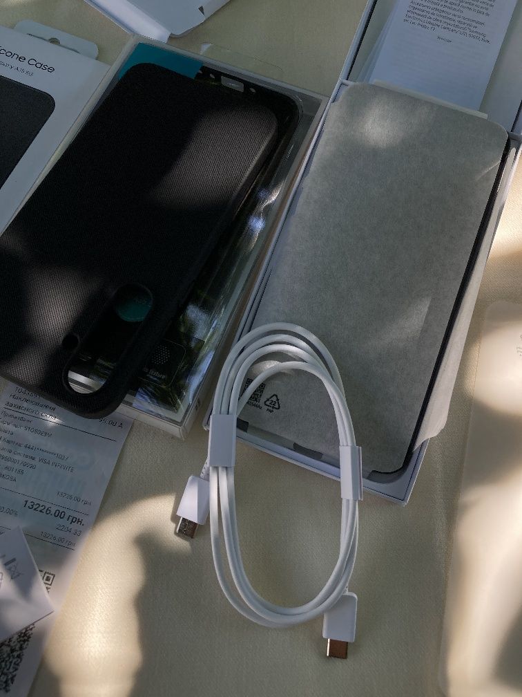 Телефон Samsung A35 6/128 с чеком идеальное состояние