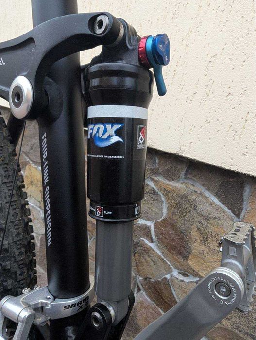 Двохпідвіс CANYON nerve XC