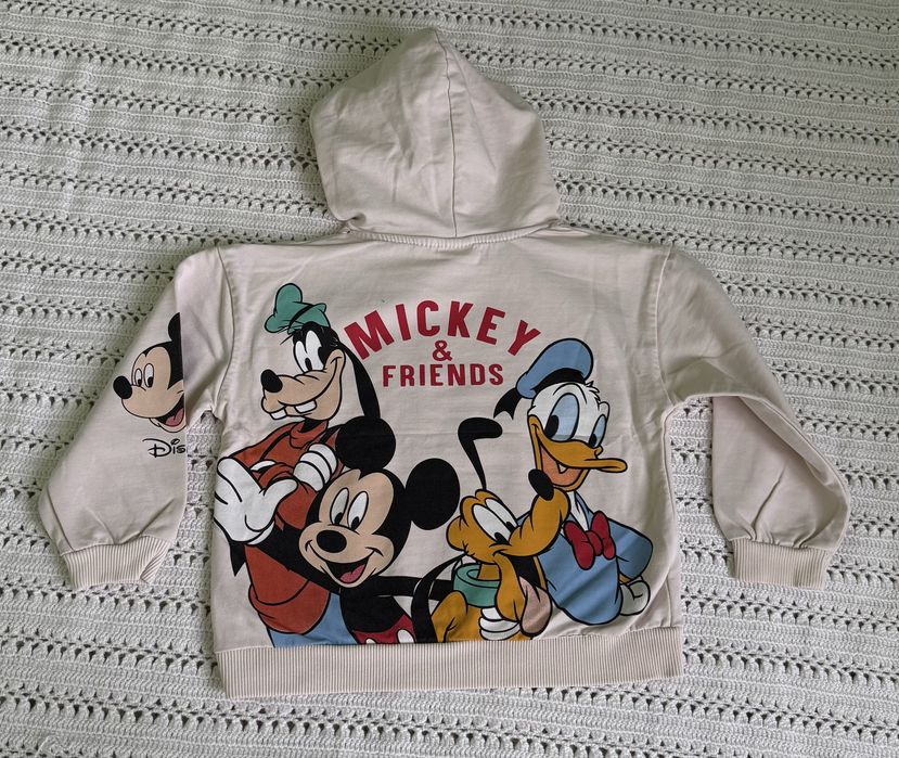 Одяг для дівчинки