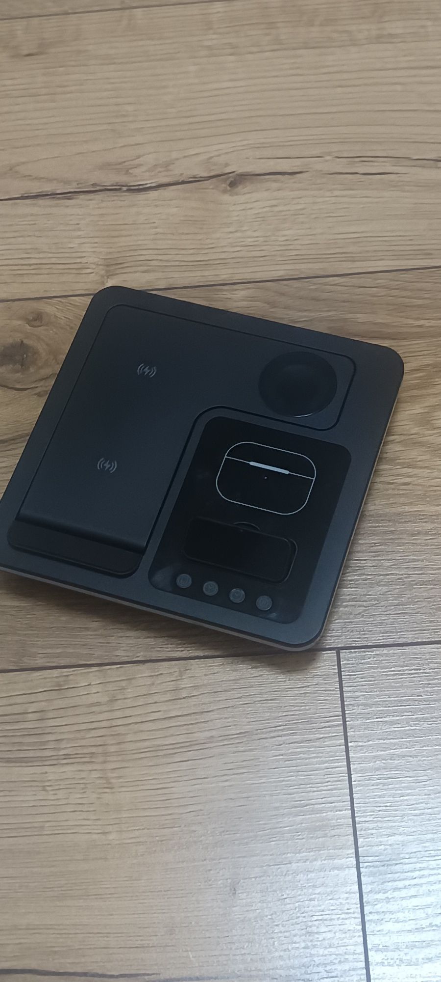 Stacja ładująca A93 5 w 1 Apple Indukcyjna Ładowarka 25W