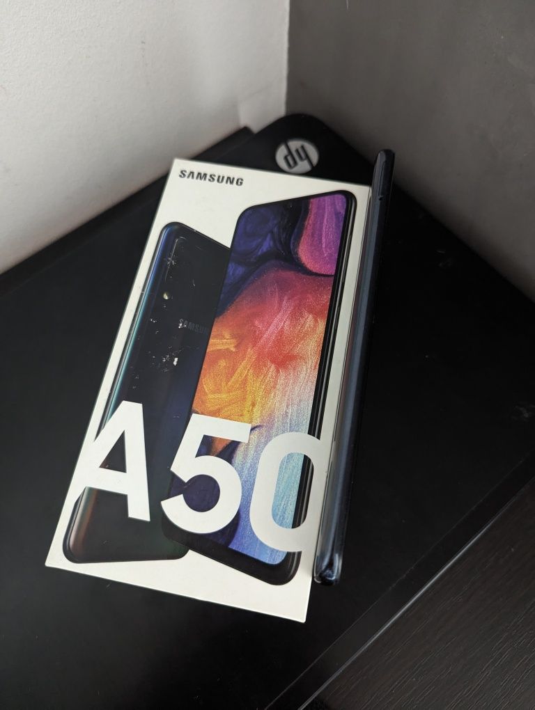 Samsung Galaxy A50, Самсунг А50 почти новый
