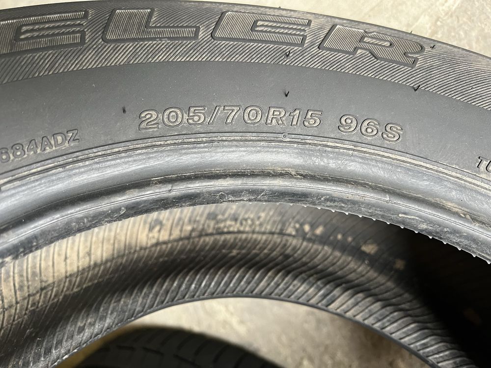 Bridgestone пара 205/70R15 лето шины резина