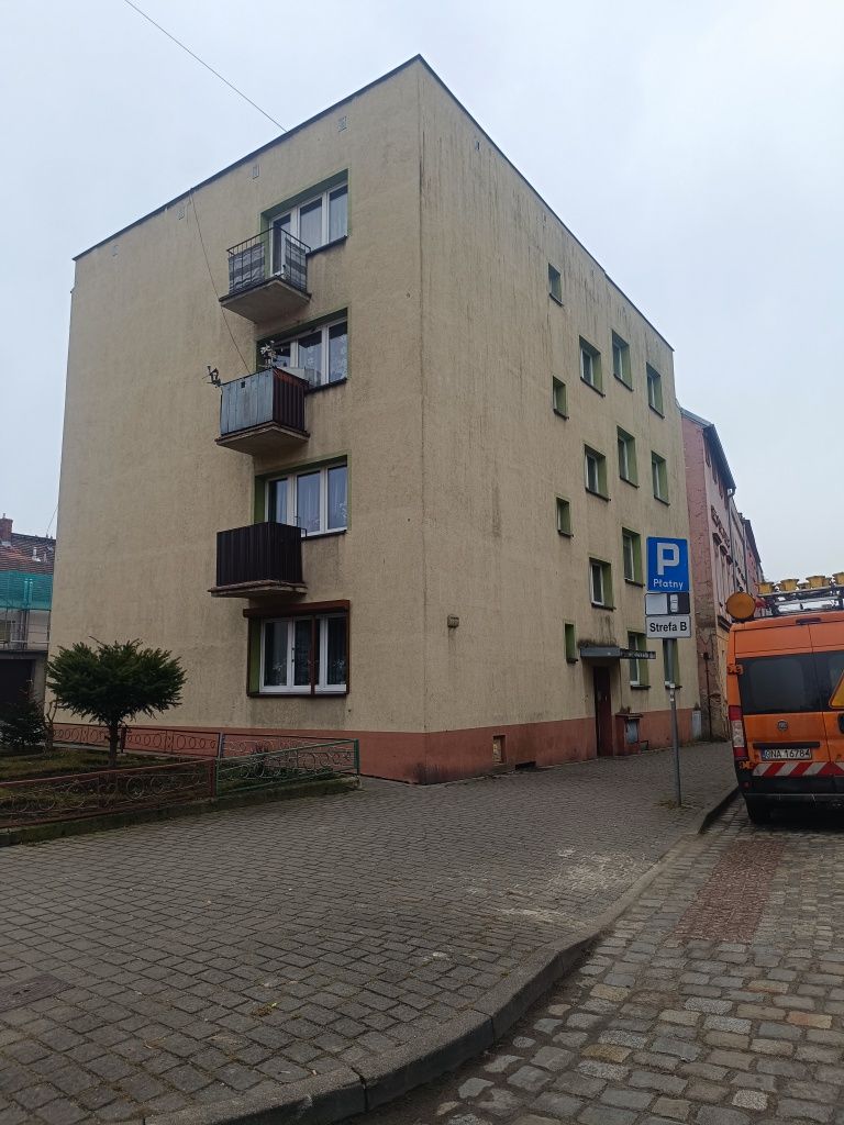 Sprzedam mieszkanie na Chrobrego parter , Namysłów 2 pokoje