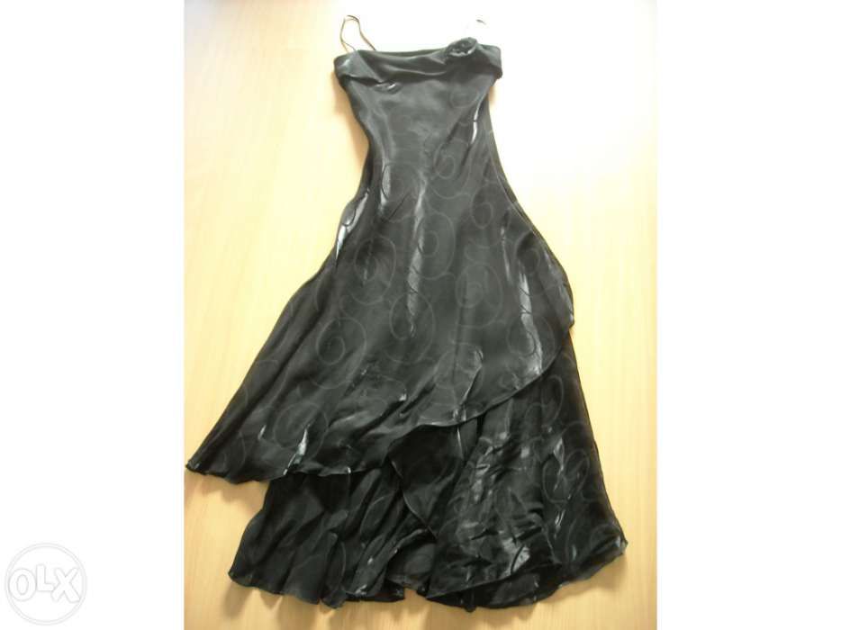 Vestido de gala Preto.