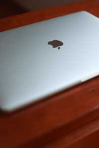 Macbook pro  touch bar