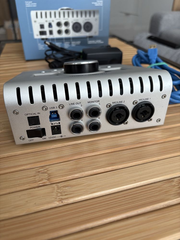 Universal Audio Apollo Twin USB (Windows) Analog Classic Bandle