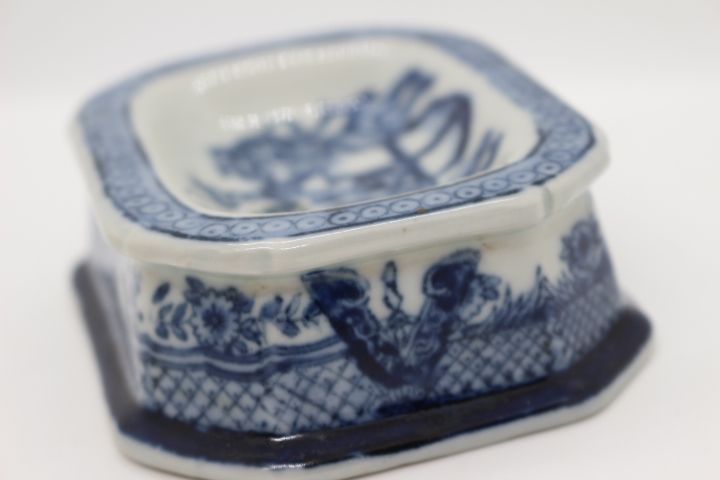 Saleiro Porcelana Chinesa " China Azul " com Brasão XX