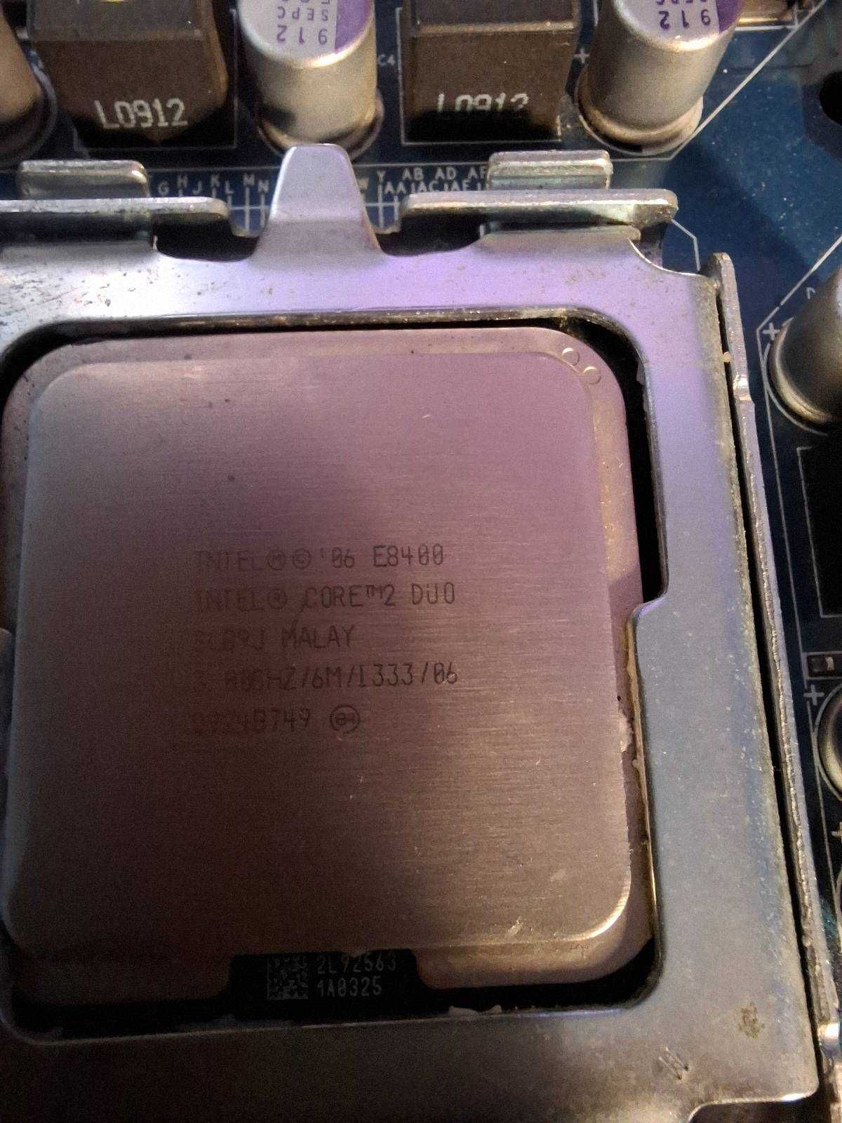 Zestaw Płyta główna socket 775, Core 2 Duo e8400, 2GB DDR2