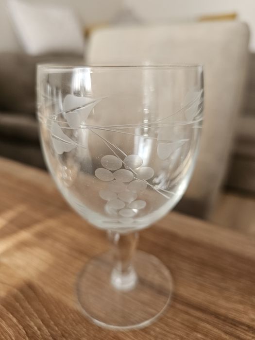 Sprzedam kieliszki szkło szlifowane