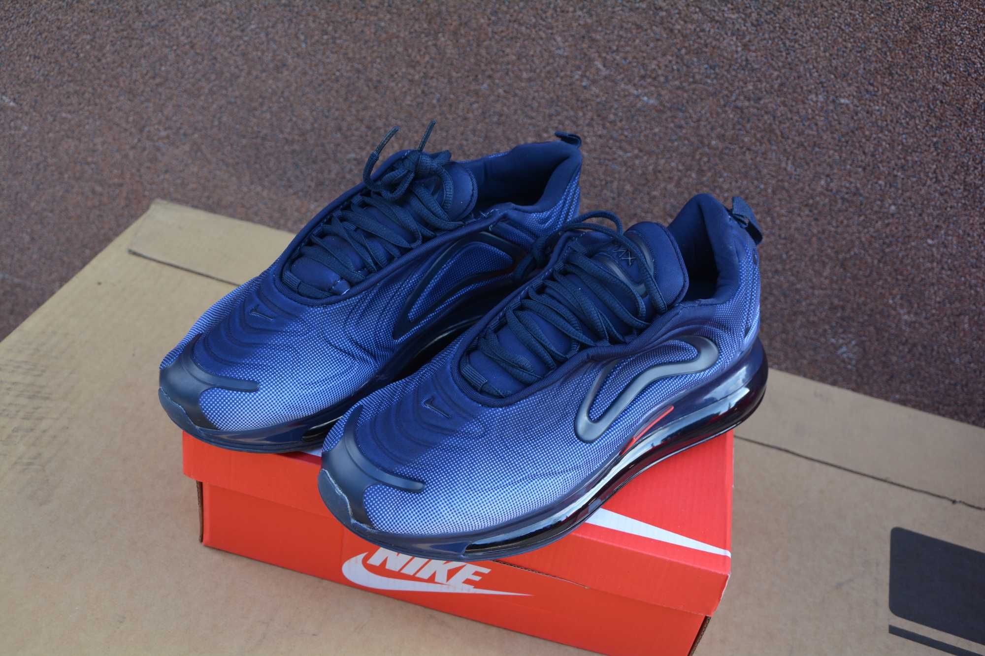 NIKE AIR MAX 720 nowe rozmiar 42