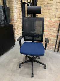 Нові офісні крісла Narbutas EVA-II/2. В наявності 56шт.