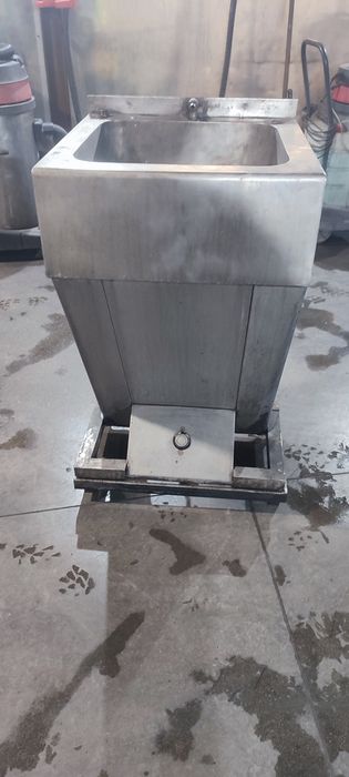 Lava mãos com pedal em inox