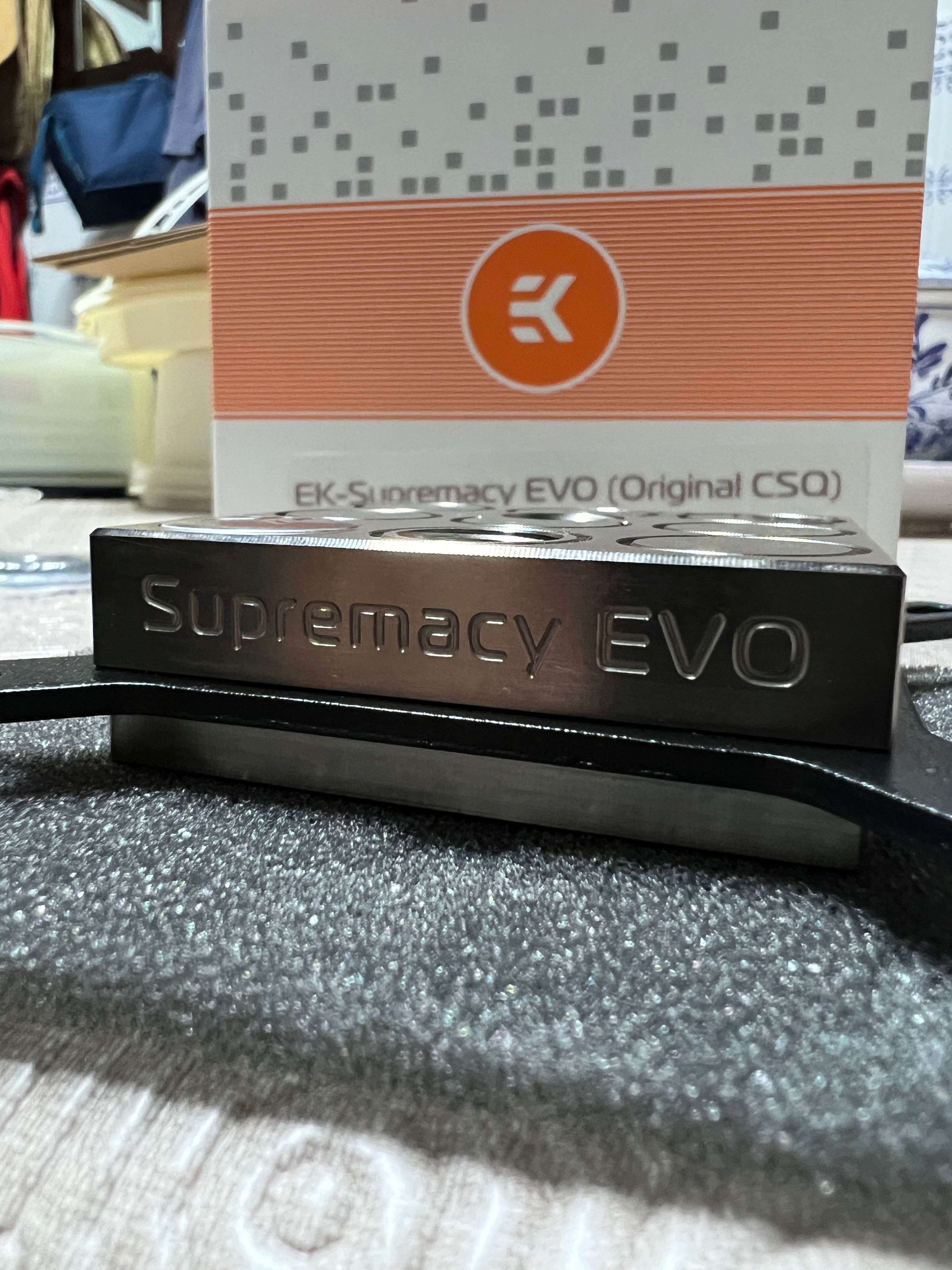 Waterblock EK Supremacy Evo - Full Nickel