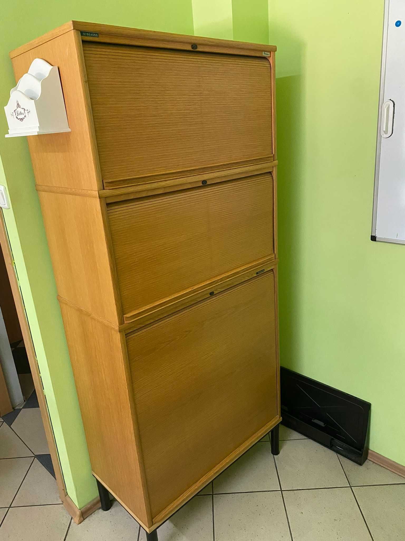 Szafka roletowa na dokumenty zamykana Kinnarps