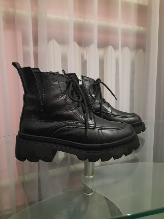 Зимові ботінки жіночі шкіра 38