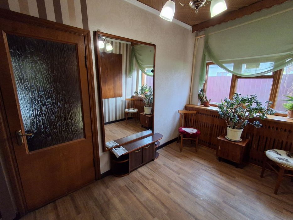 Сдаётся частный дом на Промышленном переулке. Газ, парковка, гараж