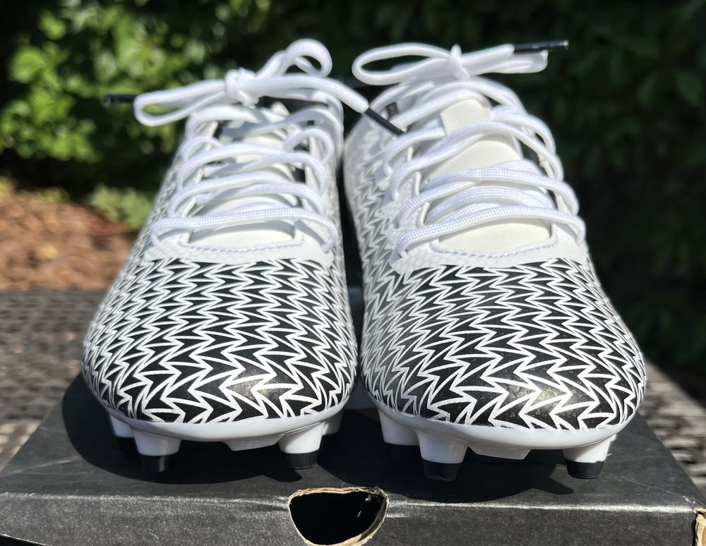 buty piłkarskie korki Under Armour CF Force 3.0 FG  JR r.38