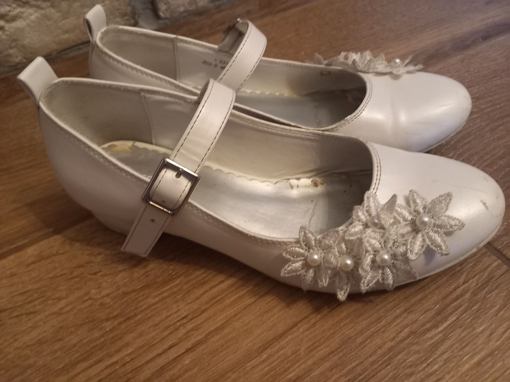 Buty komunijne rozm 34