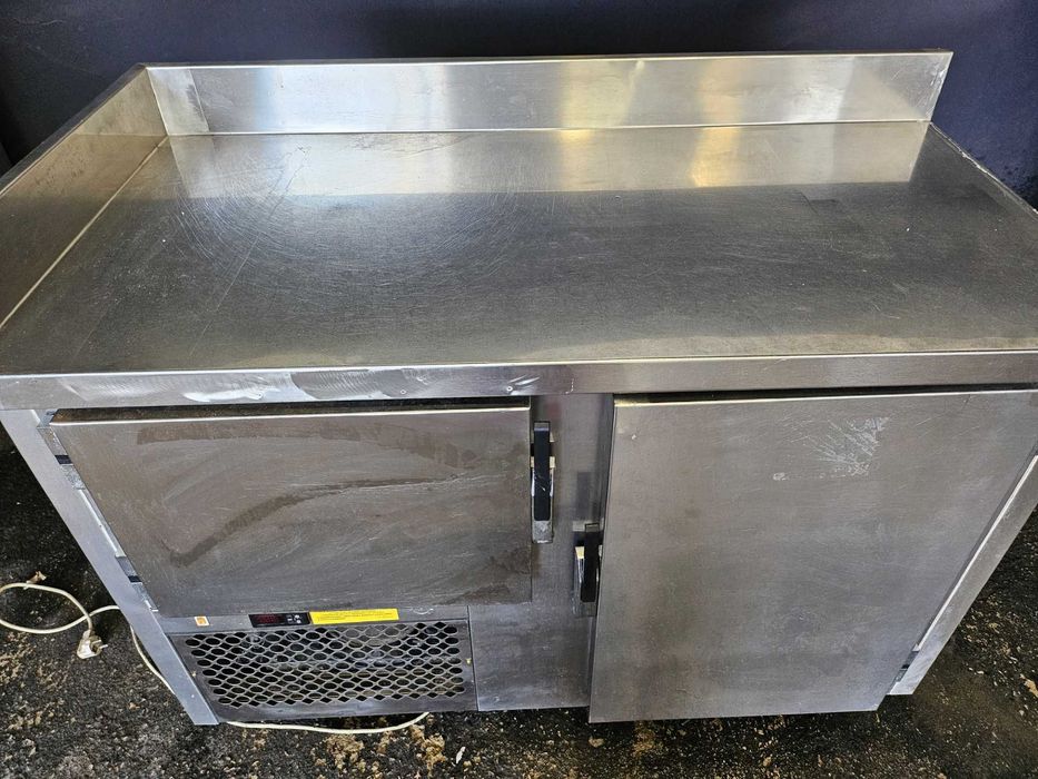 Bancada refrigerada em inox