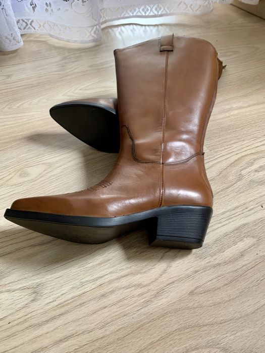 Sprzedam buty kowbojki rozmiar38 SAWAY skórzane