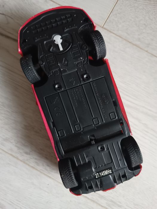 Ferrari 458 Italia R/C skala 1:24 z radio Control