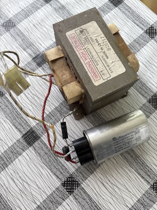 Трансформатор для мікрохвильової печі