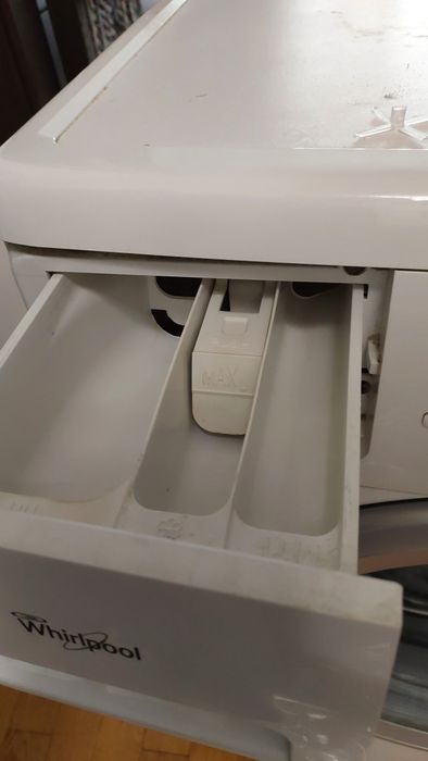 Пральна машина WHIRLPOOL AWSX 61011