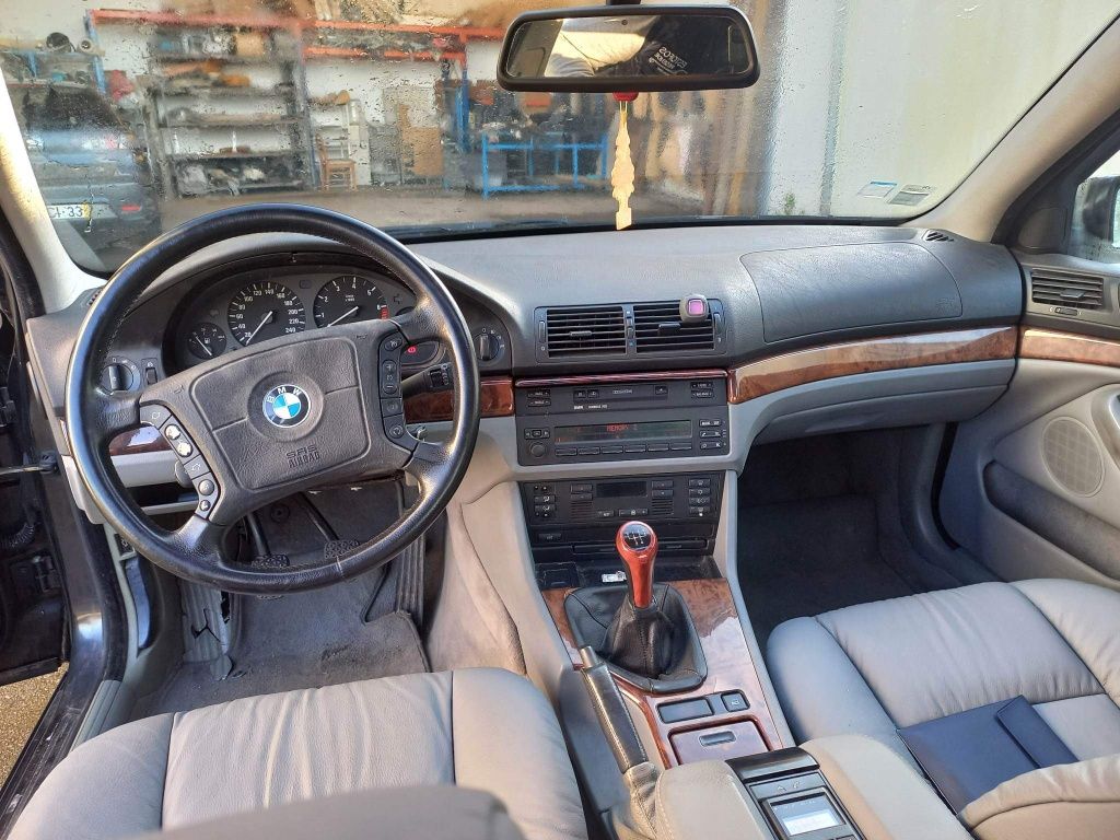 Vendo Bmw e39 528i