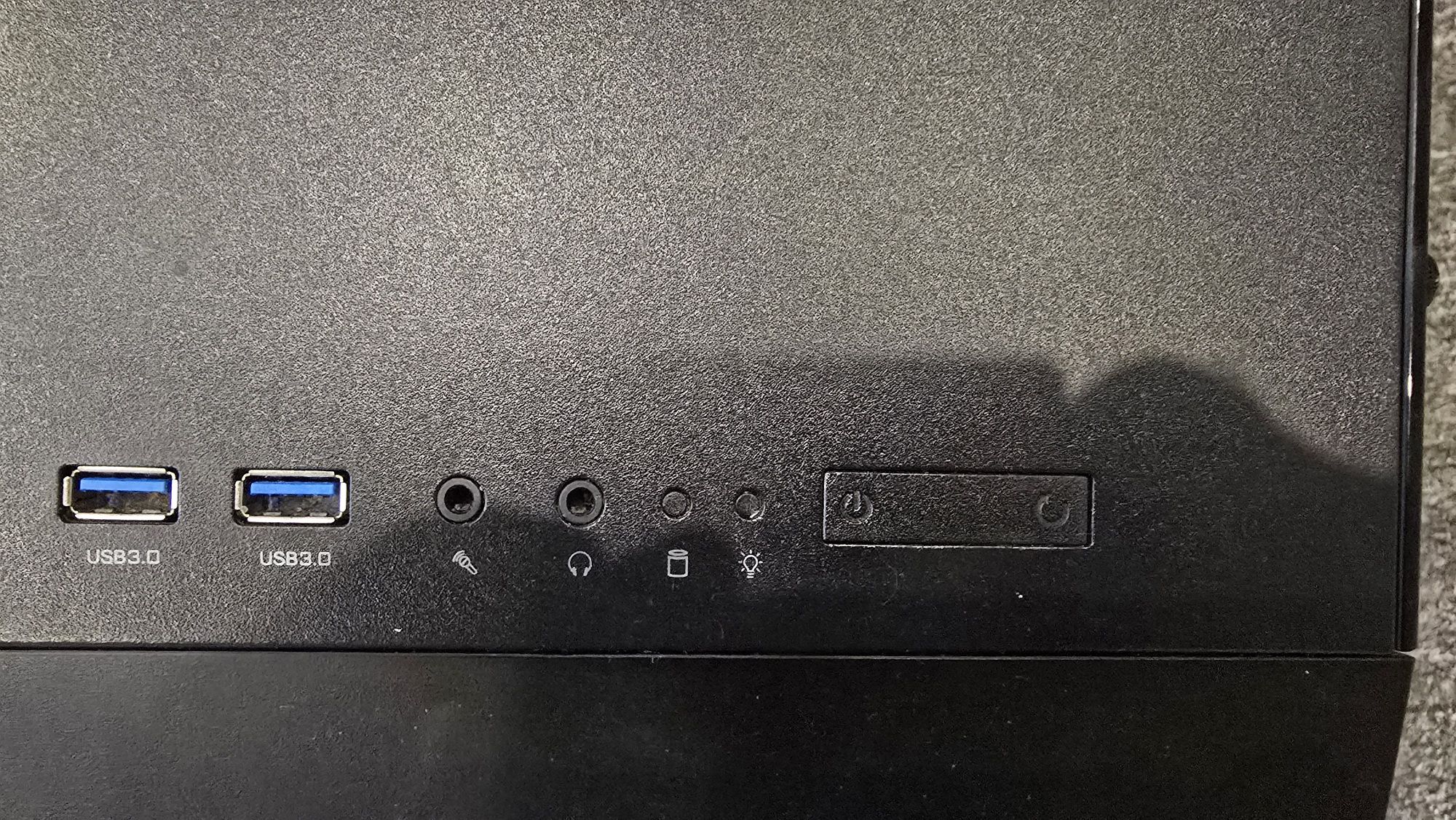 Корпус Thermaltake Core G21