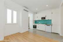 Apartamento T2 c/ logradouro e piscina Remodelado em Lisboa