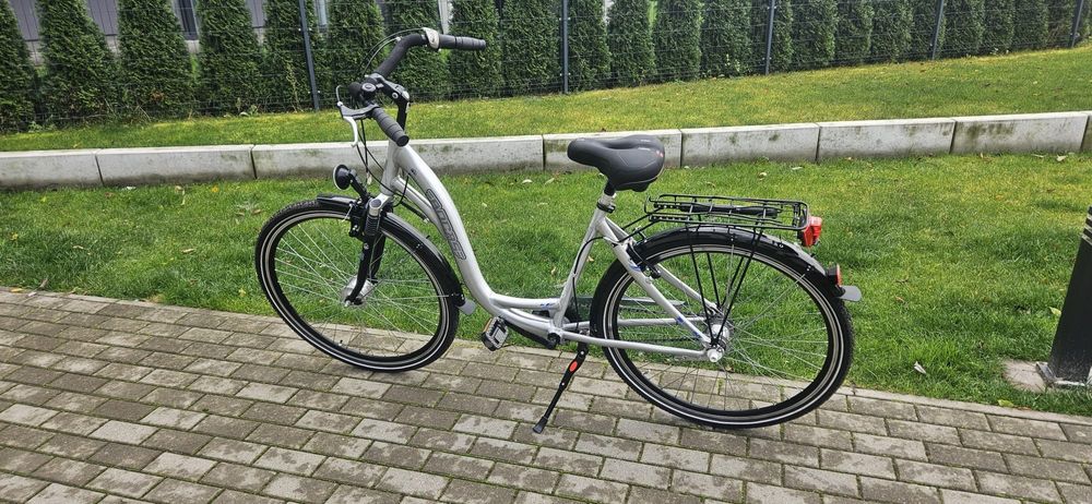 Rower Damski 28 Calowe koła Stan bardzo dobry Jak nowy.