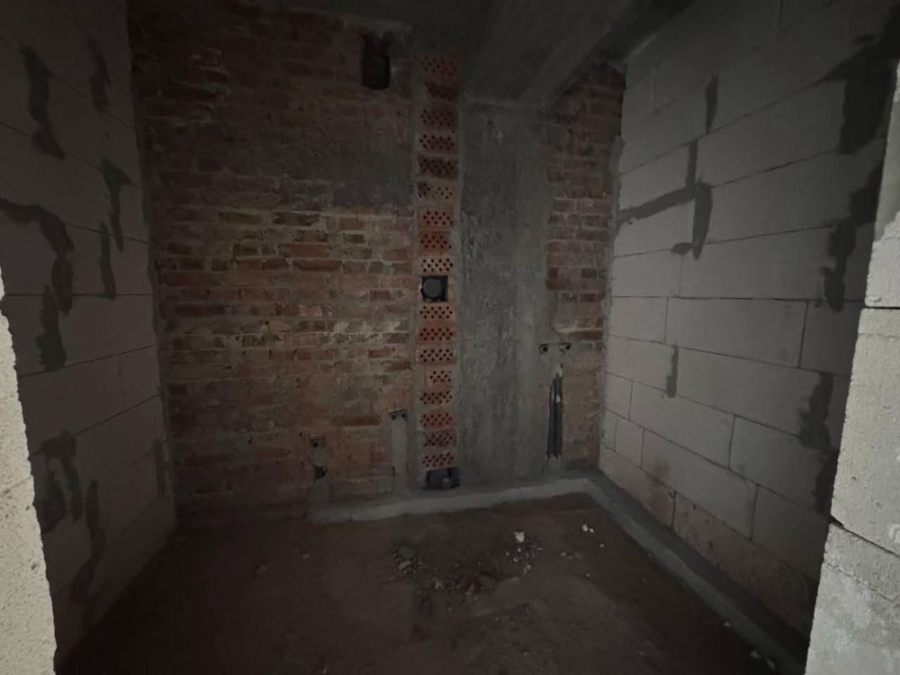 Продаж 2к квартири вул. Тарнавського