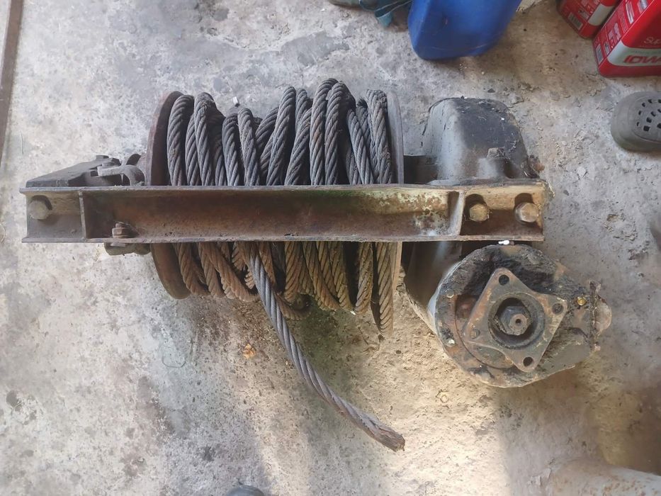 Либедка зил 131...